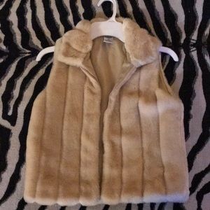 Fur vest